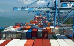 Th&aacute;ng 7, cả nước xuất si&ecirc;u 379 triệu USD